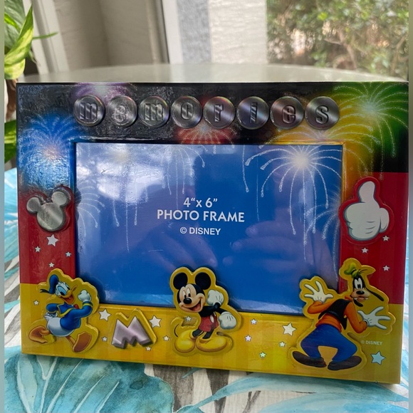 Disney Other - Disney Mickey and Friends Memories Frame •  4 X 6 Standing Picture Frame *NWOT
